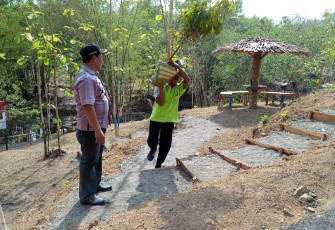 Kades Cilibang Minta Warganya Jaga Kebersihan Wisata Krama Cenil
