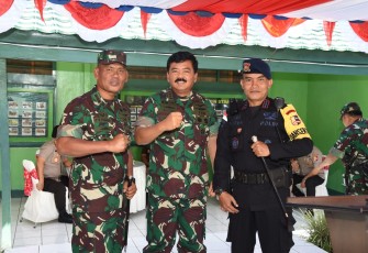 Panglima TNI Tegaskan Sinergitas Kunci Menjaga NKRI Dihadapan Prajurit TNI Polri di Wamena