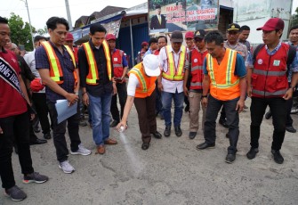 Gubernur Bengkulu Rohidin Mersyah Menandai Titik Nol 