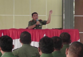 Dandim 0407/Bengkulu saat memberi arahan