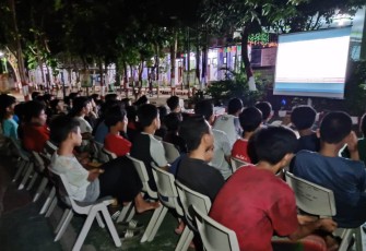Nobar bareng Operasi Trisula di Yaa Ummi Fatimah