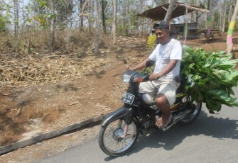 Warga Senang Nikmati Jalan Mulus