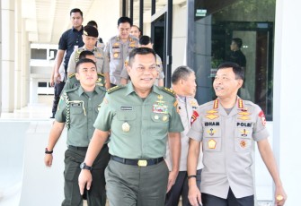 Kapolri dan Kasum TNI kunjungi Geladi Pasis Sesko TNI