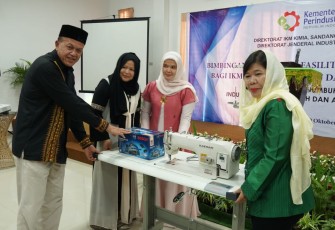 40 Pengrajin Aceh Besar Terima Bantuan Kemenprin RI