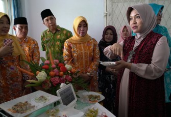 Ketua TP PKK Provinsi Bengkulu Derta Wahyulin 