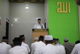 Gubernur Rohidin Salurkan Dana CSR Bank Bengkulu
