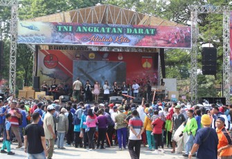 TNI AD adalah kita, TNI bersama rakyat 