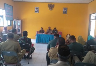 Sosialisasi Pemasangan Stiker Penerima Bansos