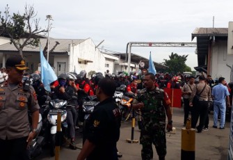 Babinsa Koramil 701/Kranji Amankan Situasi
