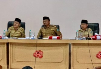 Sekretaris Daerah Kota Bengkulu Marjon Pimpin Rapat Evaluasi Pencapaian Dana Lurah Dan Camat