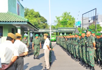 Suasana Apel Pagi di halaman Kodim 0808/Blitar