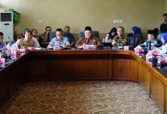 Wakil Bupati Bengkulu Selatan Rifai Tajuddin Pimpin Rapat 