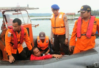 Syahril (45) pasca dievakuasi