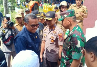Gubernur Sulsel Tanam Jagung Manis