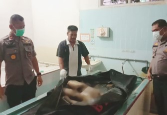 Korban saat dibawa ke RSUD Ratuprapat untuk diidentifikasi