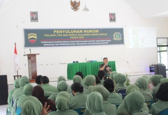 Kumdam I/BB Berikan Penyuluhan Hukum di Kodim 0209/LB