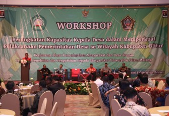 Wakil Bupati Blitar Marhaenis Urip Widodo saat memberikan sambutan 