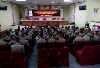 Ketua DPRD Lambar Terima Siswa Diktukba Polri