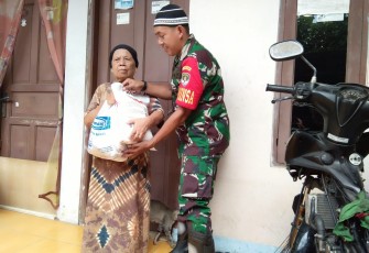 Giat Jumat Berkah Koramil 04/Cengkareng
