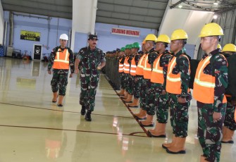 Panglima TNI Berangkatkan Satgas Garuda Karhutla ke Australia