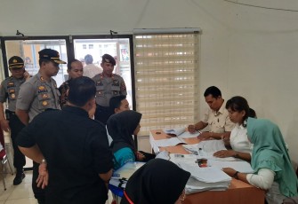 Kapolres Labuhanbatu Siagakan Personil Beri Pelayanan Terbaik Terhadap Massa Pendukung Paslon