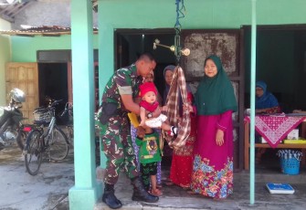 Babinsa Lakukan Pendampingan di Posyandu