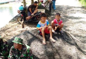 Jumlah Anak Yang Merangsek di Pekerjaan TMMD Reguler Pekalongan Bertambah