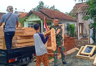 Rehab RTLH TMMD Reguler Pekalongan Ganti Semua Kusen