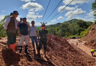 BPBD dan PUPR Pemprov Bengkulu Sigap Tanggulangi Longsor di Desa Penum Bengkulu Tengah