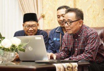 Bupati Kepahiang Hidayattulah Sjahid Isi Data Sensus Online 