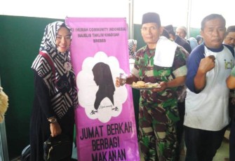 Majelis Taklim Khadijah Brebes : Berbagi Kenikmatan Dengan Sesama Itu Indah