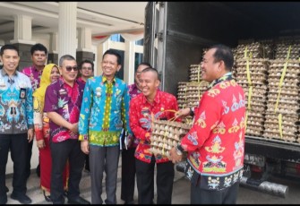 Pemkab Tulang Bawang Terima CSR dari PT Japfa Comfeed Indonesia