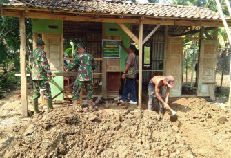 Sejumlah Rumah Tidak Layak Huni Mulai Dipugar TNI Pekalongan