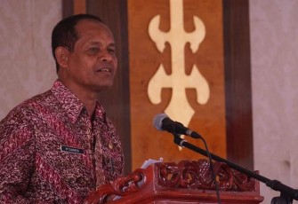 Sekda SBB Hi Mansur Tuharea