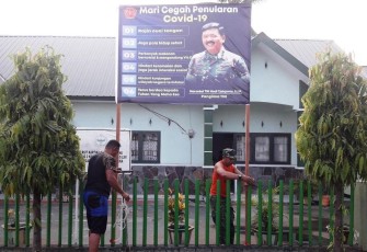 Jajaran Kodim 1310/Bitung Pasang Spanduk Cegah Covid-19