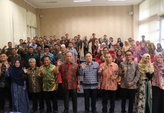 Membudayakan Komunikasi Bahasa Arab-Inggris di UIN SGD Kunci Menuju World Class University  