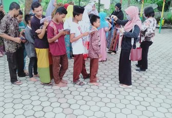 Dharma Wanita Diskominfo Labuhanbatu Baksos ke Panti Asuhan Al Arif