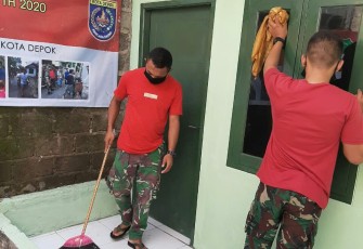 Satgas TMMD Bebersih Rumah Nona Rita 