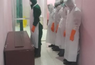 TIm RSHD Kota Bengkulu Bantu Pemulasaraan Jenazah PDP di RS Rafflesia 