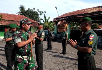 Kodim 0736/Batang Gelar Upacara Kenaikan Pangkat Dengan Sangat Sederhana