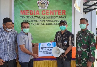 BI Lhokseumawe Serahkan 15 Unit Megaphone Kepada Tim Gugus Tugas Covid-19