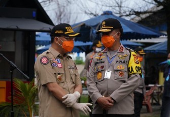 Kapolda Bengkulu saat bersama Gubernur Bengkulu