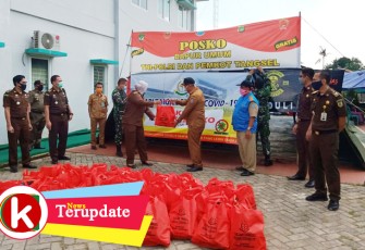 Kodim 0506/Tgr Terima Bantuan Sembako di Posko Dapur Umum TNI-Polri di Tangsel