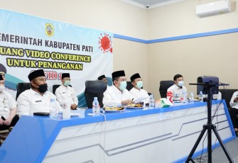 Bupati Haryanto halal bi halal virtual dengan jajaran