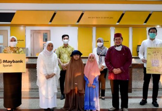 Maybank Indonesia Berikan Santunan Yatim dan Dhuafa Terdampak Covid-19 Melalui PPPA Daarul Qur'an