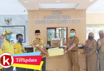 RSUD Alimuddin Umar Terima Bantuan APD dari Golkar