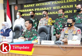 Panglima TNI dan Kapolri Pimpin Rapat Terkait Penanganan Covid-19 di Jawa Timur