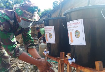 Cuci Tangan Sebelum dan Sesudah Bekerja Salah Satu Upaya Pemutusan Mata Rantai Covid-19