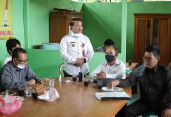 Komisi I DPRD Bengkulu Selatan Pantau Penyaluran BLT DD Gedung Agung