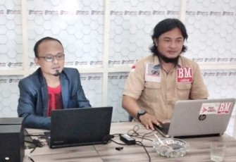 Ketua Smsi Provinsi Bengkulu Wibowo Susilo (Kiri) dan Pemred Berita Merdeka Online Musdamori